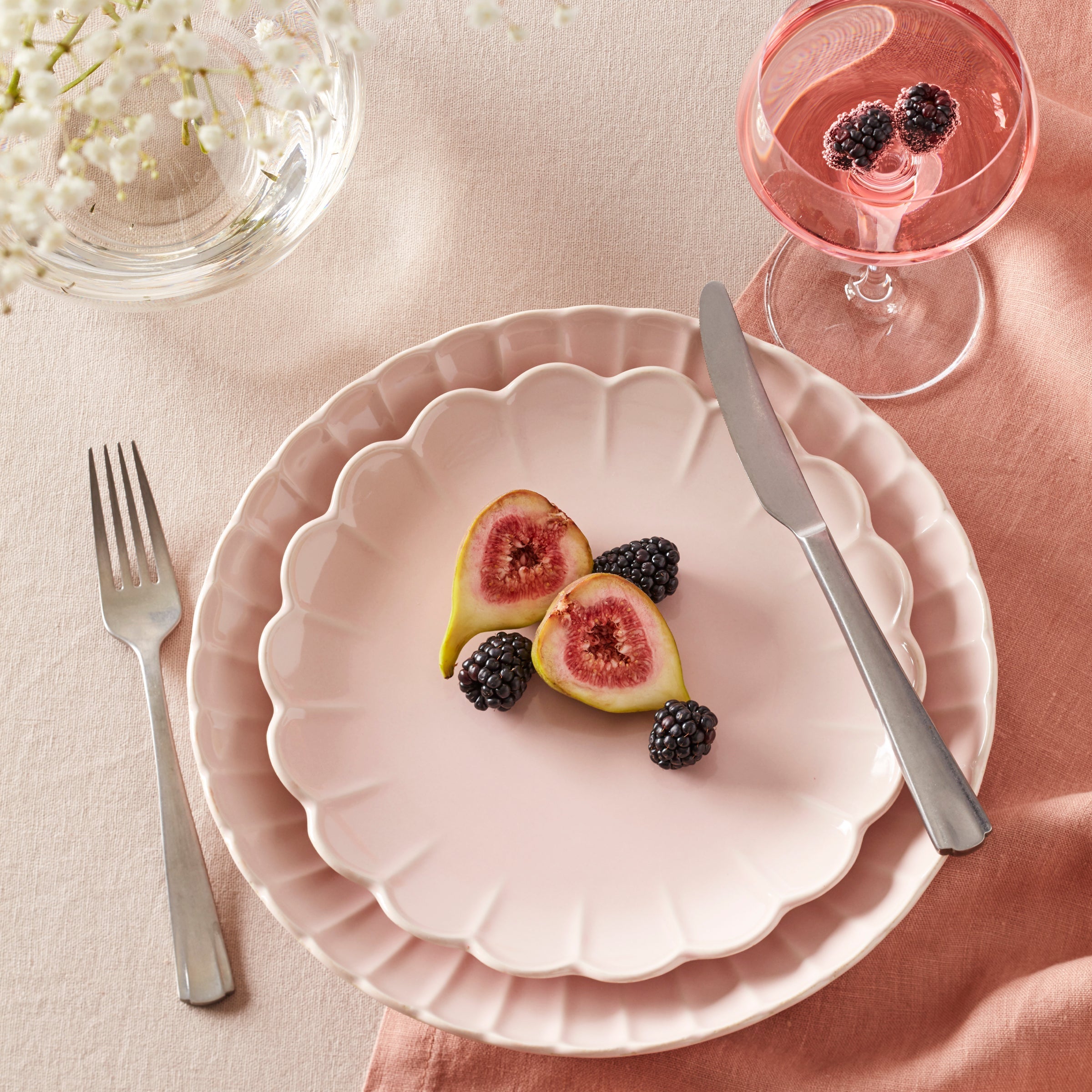 Lenox Westmore French Perle Scallop Blush 12-Piece Dinnerware Set - Image 6