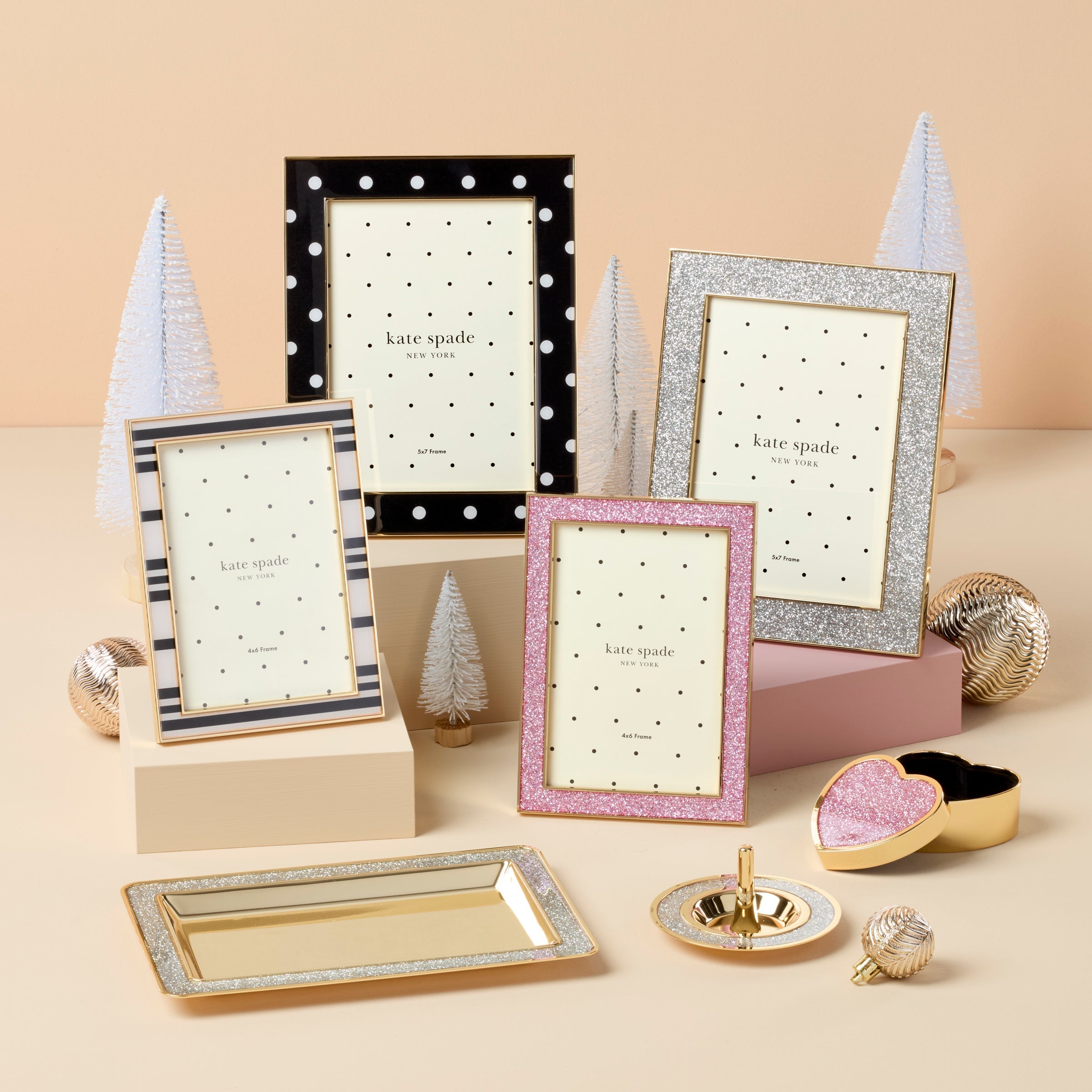 Lenox Westmore Sitting Pretty Pink Glitter 4x6 Photo Frame - Image 3