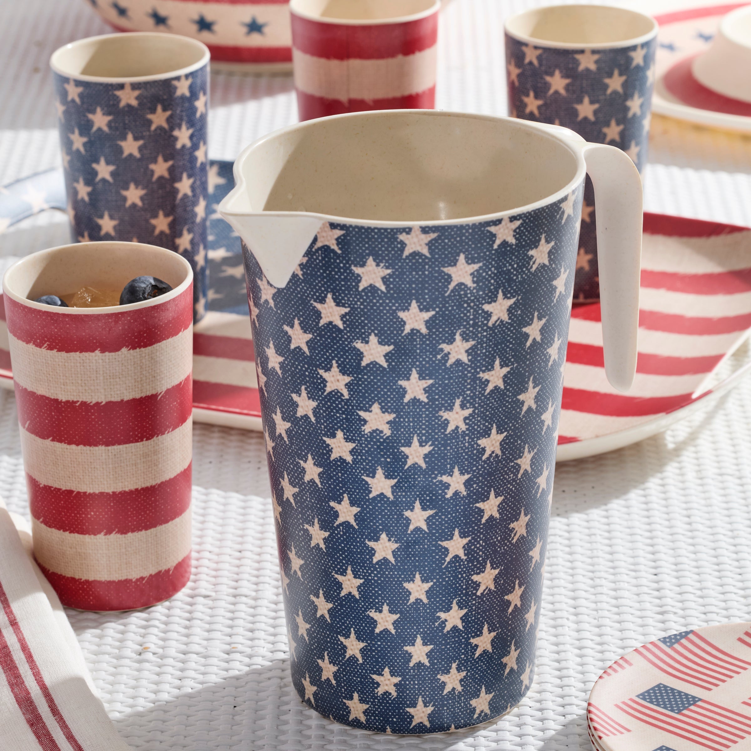 Lenox Westmore Vintage Americana Pitcher - Image 3