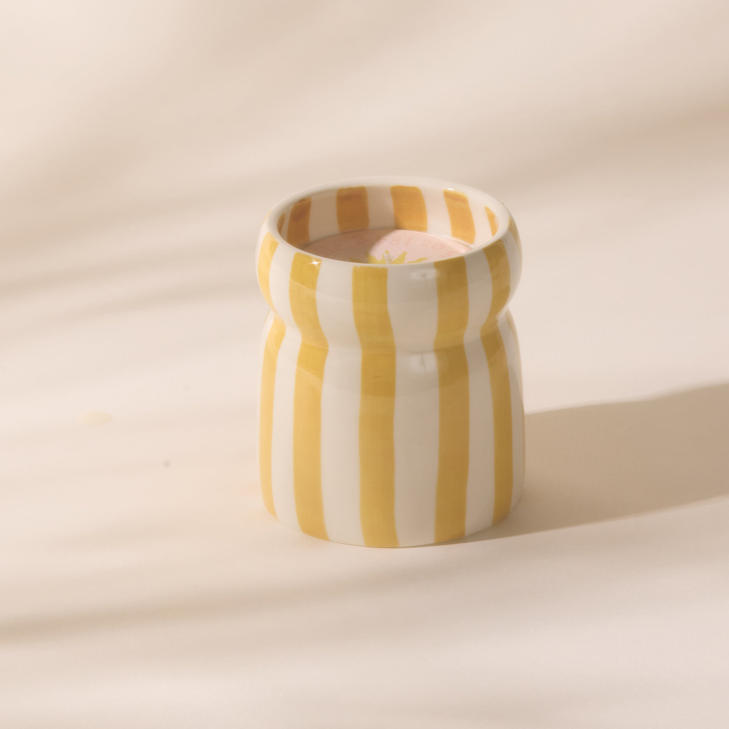 Lenox Westmore Cabana Gold Coast 6.5oz Candle - Image 2
