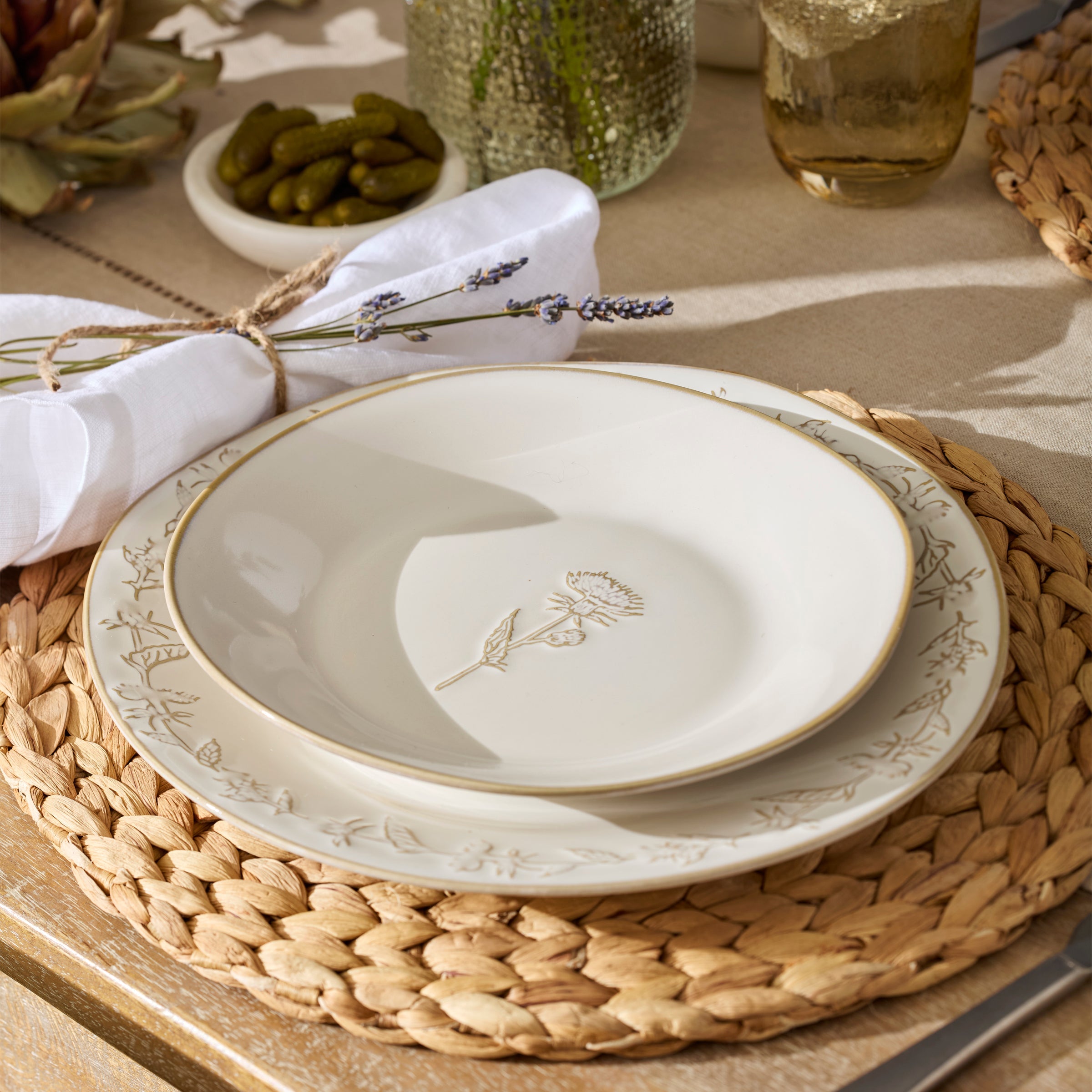 Lenox Westmore Homespun 16-Piece Dinnerware Set - Image 5