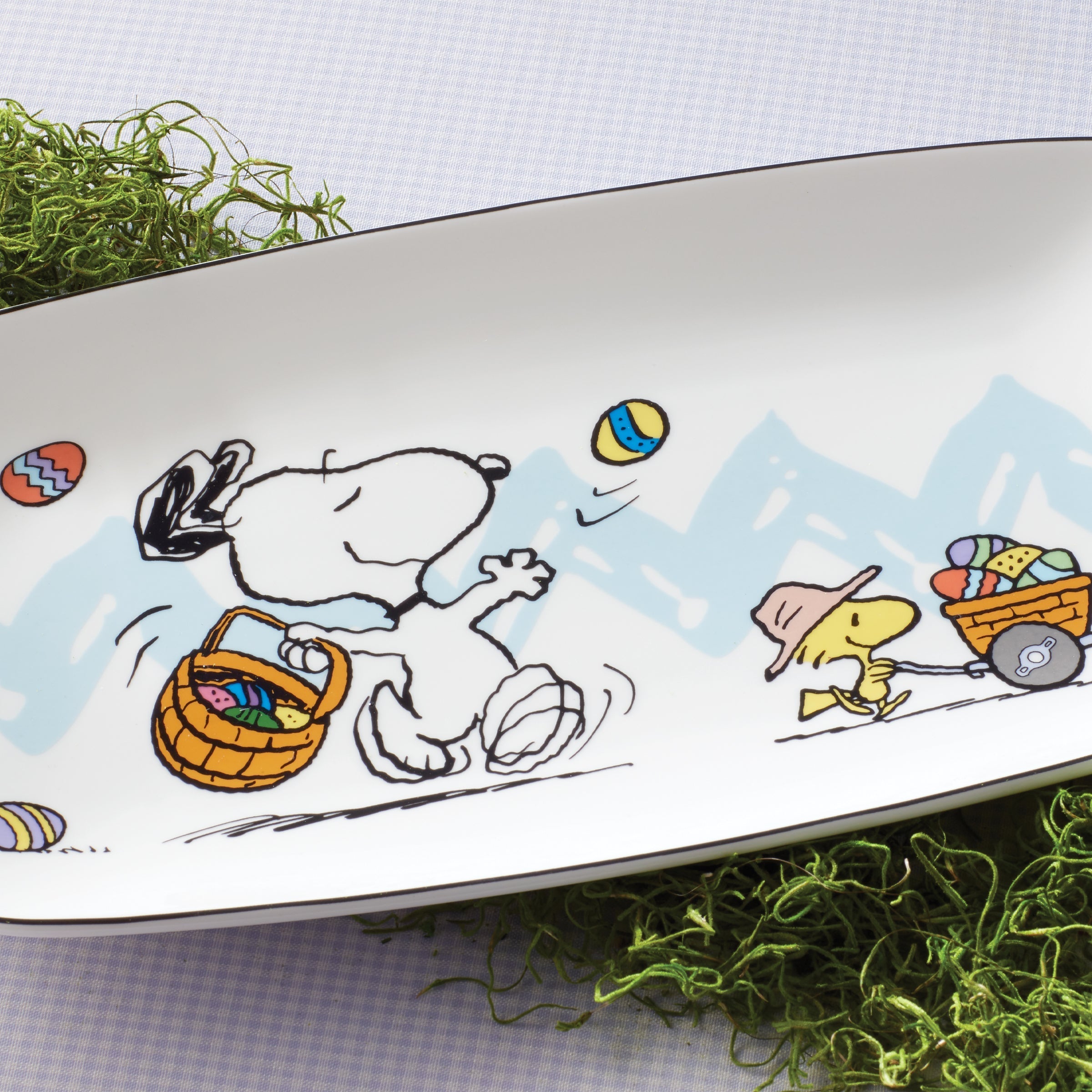 Lenox Westmore Snoopy Easter Hors d'Oeuvre Tray - Image 5