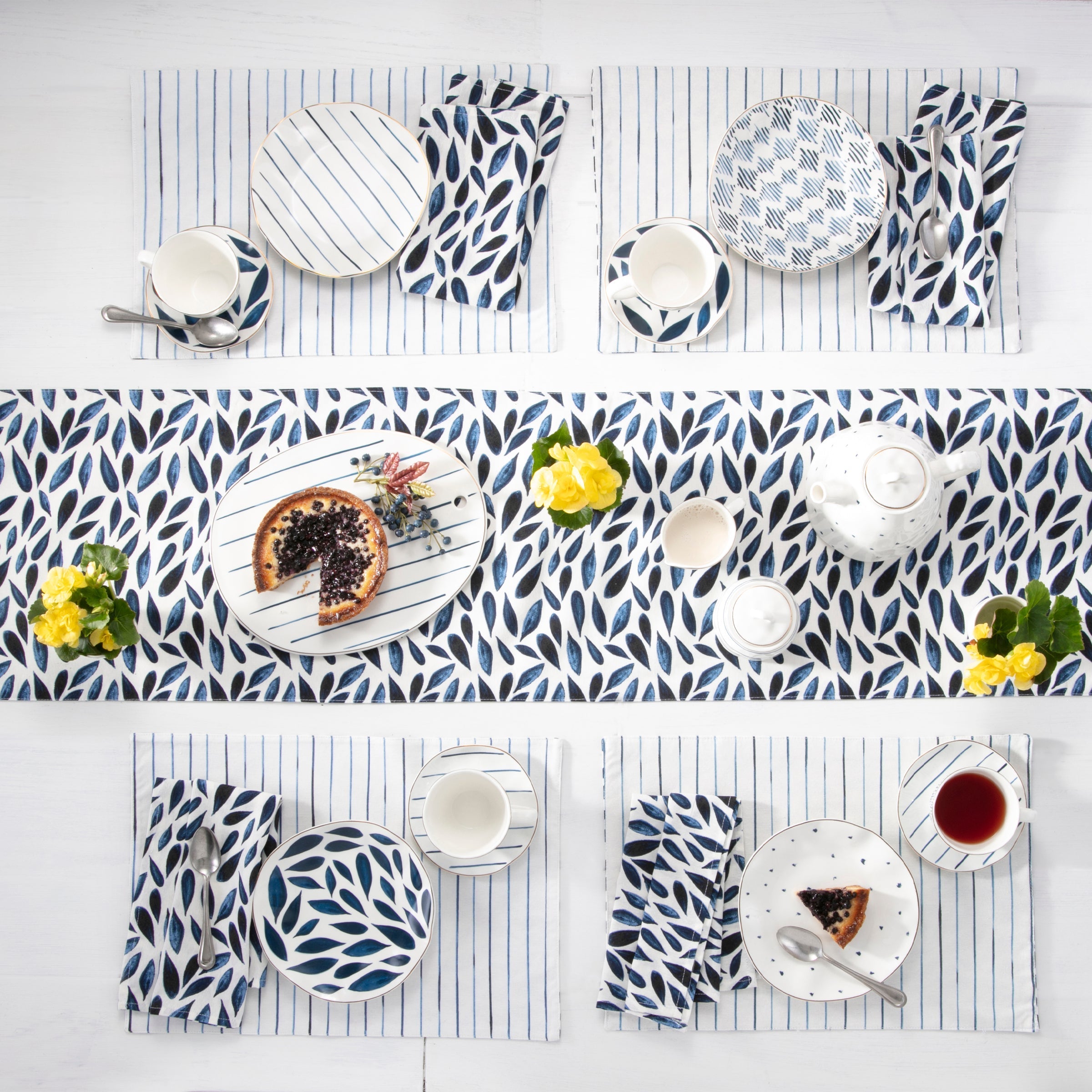 Lenox Westmore Blue Bay Reversible Table Runner - Image 4