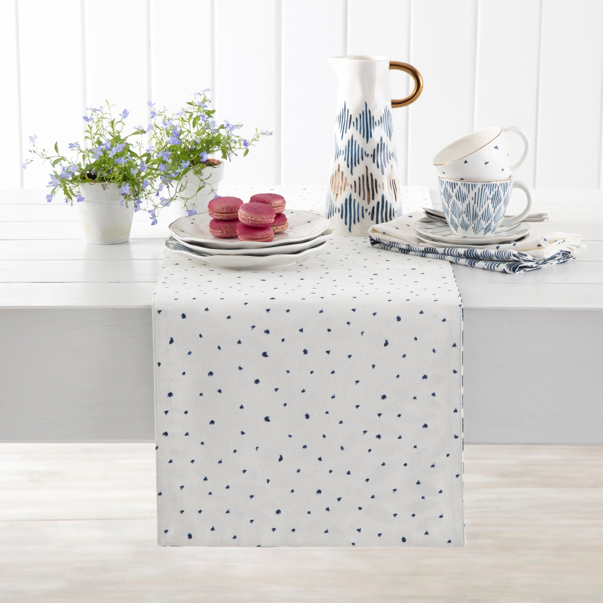Lenox Westmore Blue Bay Reversible Table Runner - Image 3