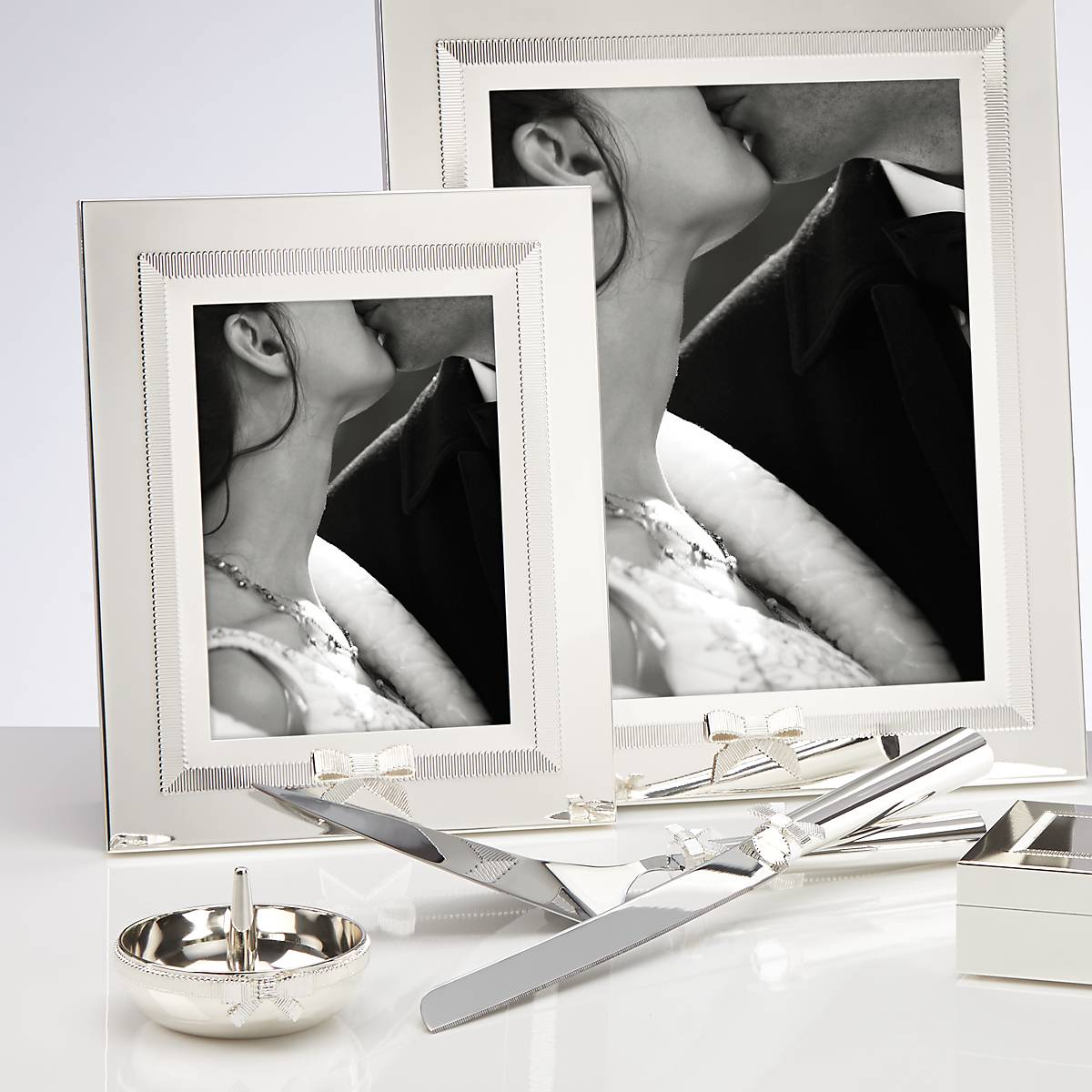 Lenox Westmore Grace Avenue Ring Holder - Image 2