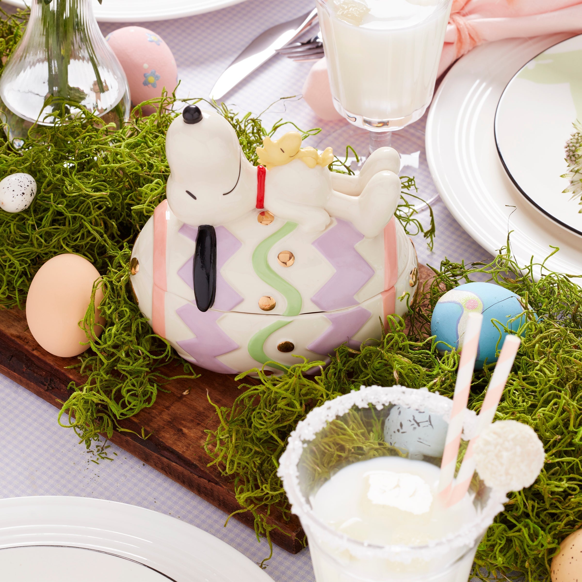 Lenox Westmore Snoopy Easter Covered Candy Dish - Image 3