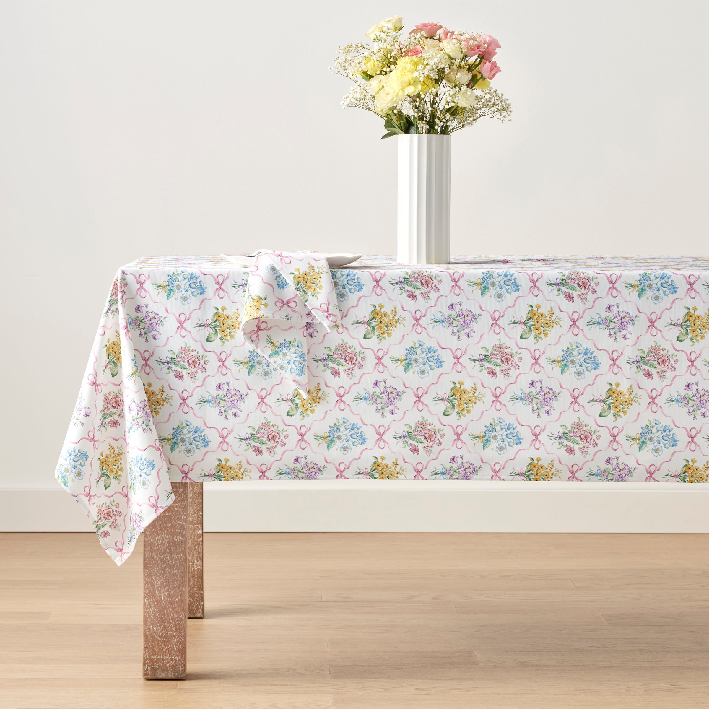 Lenox Westmore Bouquet Ribbon 60x102 Tablecloth - Image 2