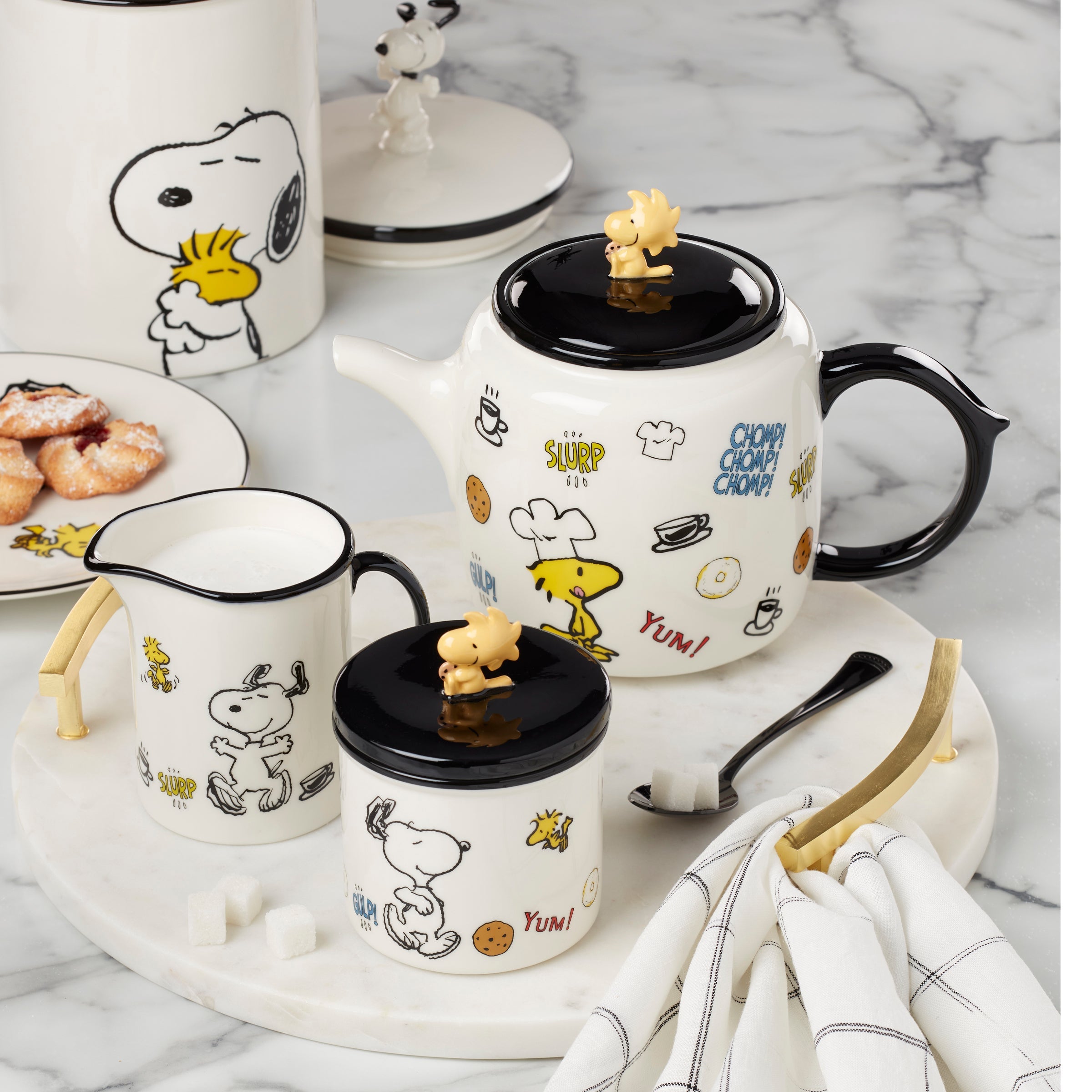 Lenox Westmore Chef Snoopy Teapot - Image 3
