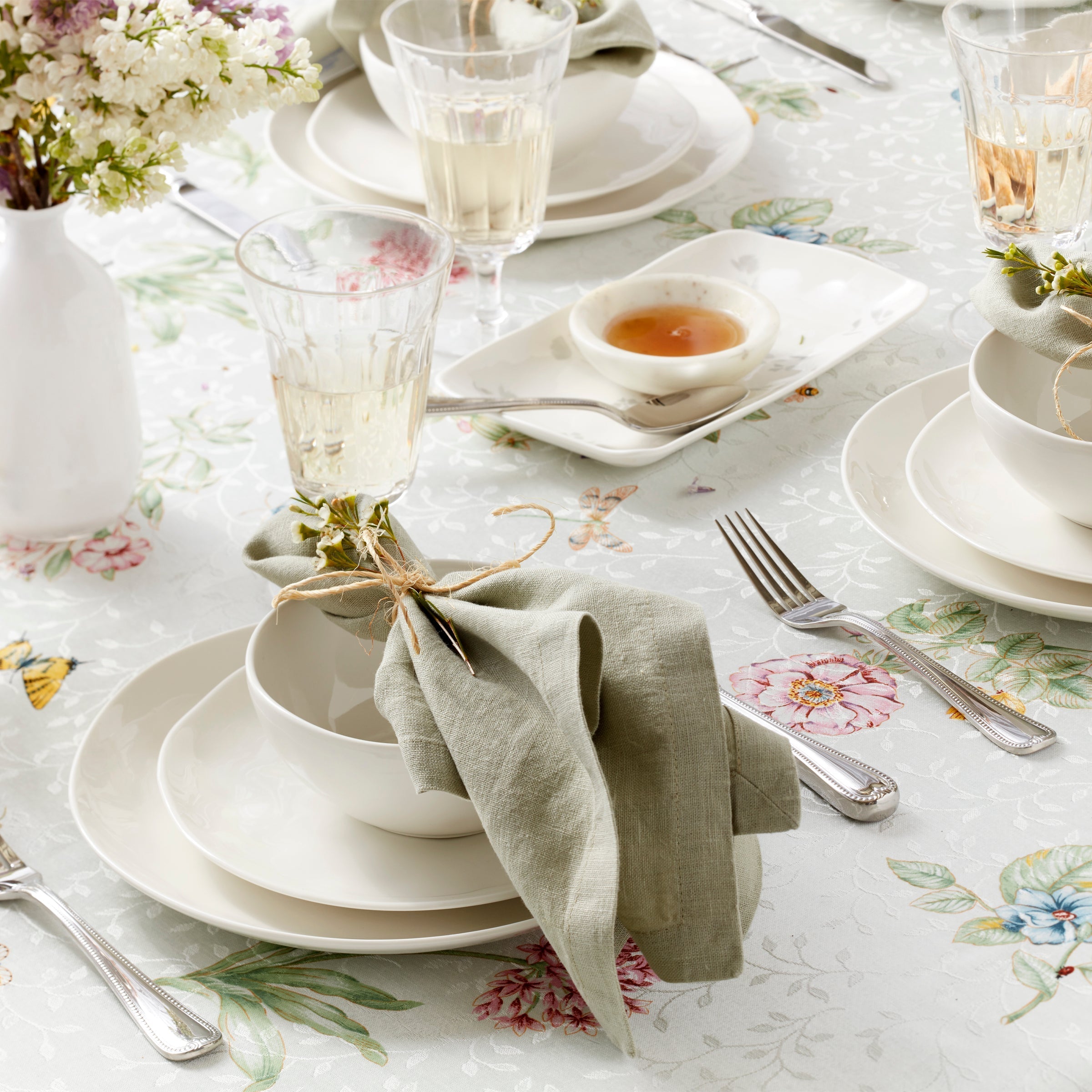 Lenox Westmore Bay Colors White 12-Piece Dinnerware Set - Image 5