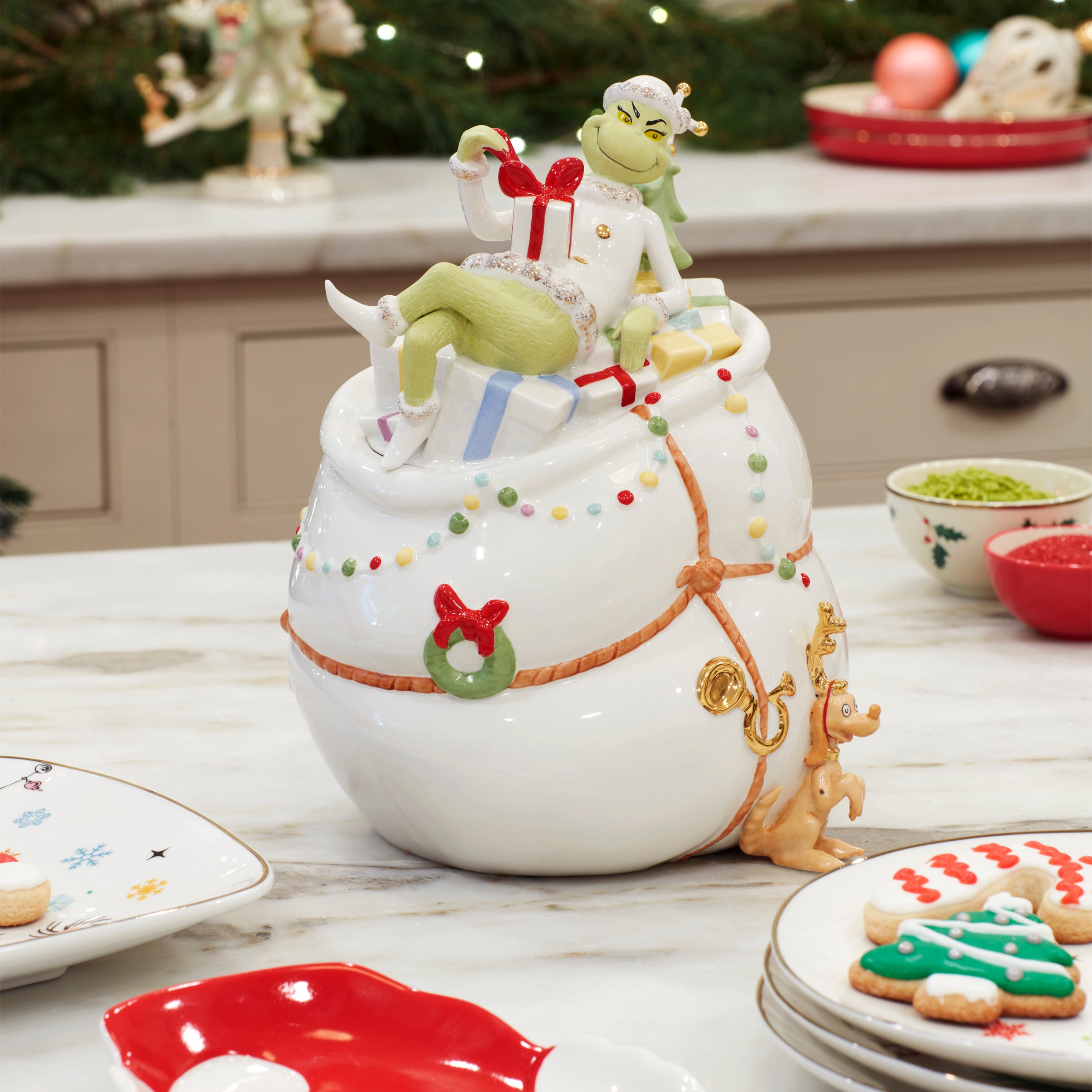 Lenox Westmore Merry Grinchmas Cookie Jar - Image 7