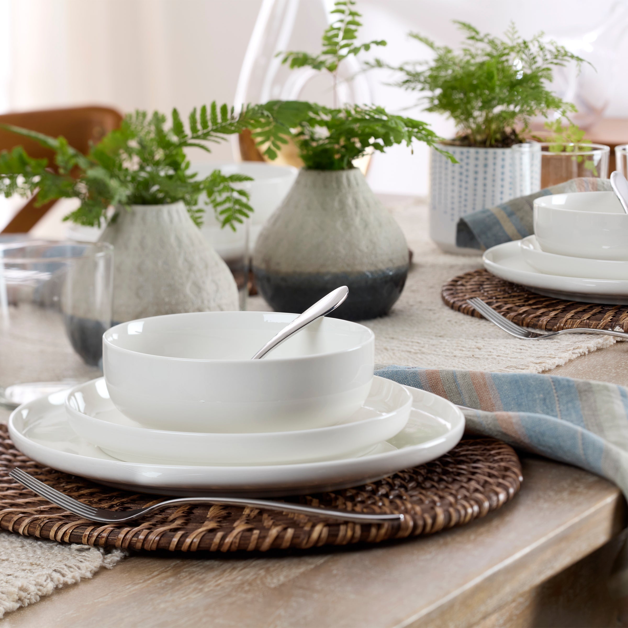 Lenox Westmore 24 Seven White 12-Piece Dinnerware Set - Image 4